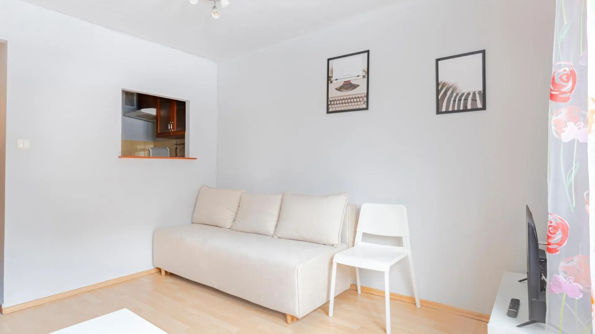 Grzybowska Str Apt City Center Warsaw Apartment